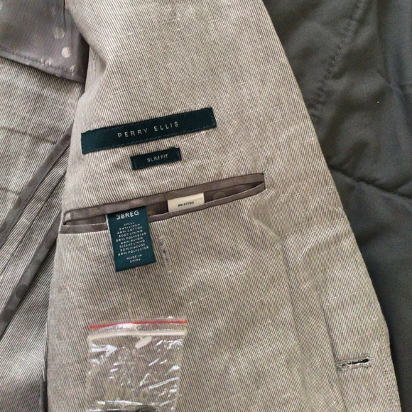 MENS PERRY ELLIS SLIM SUIT JACKET Bought from Macy's in 2013 Discontinued - Picture 3 of 10